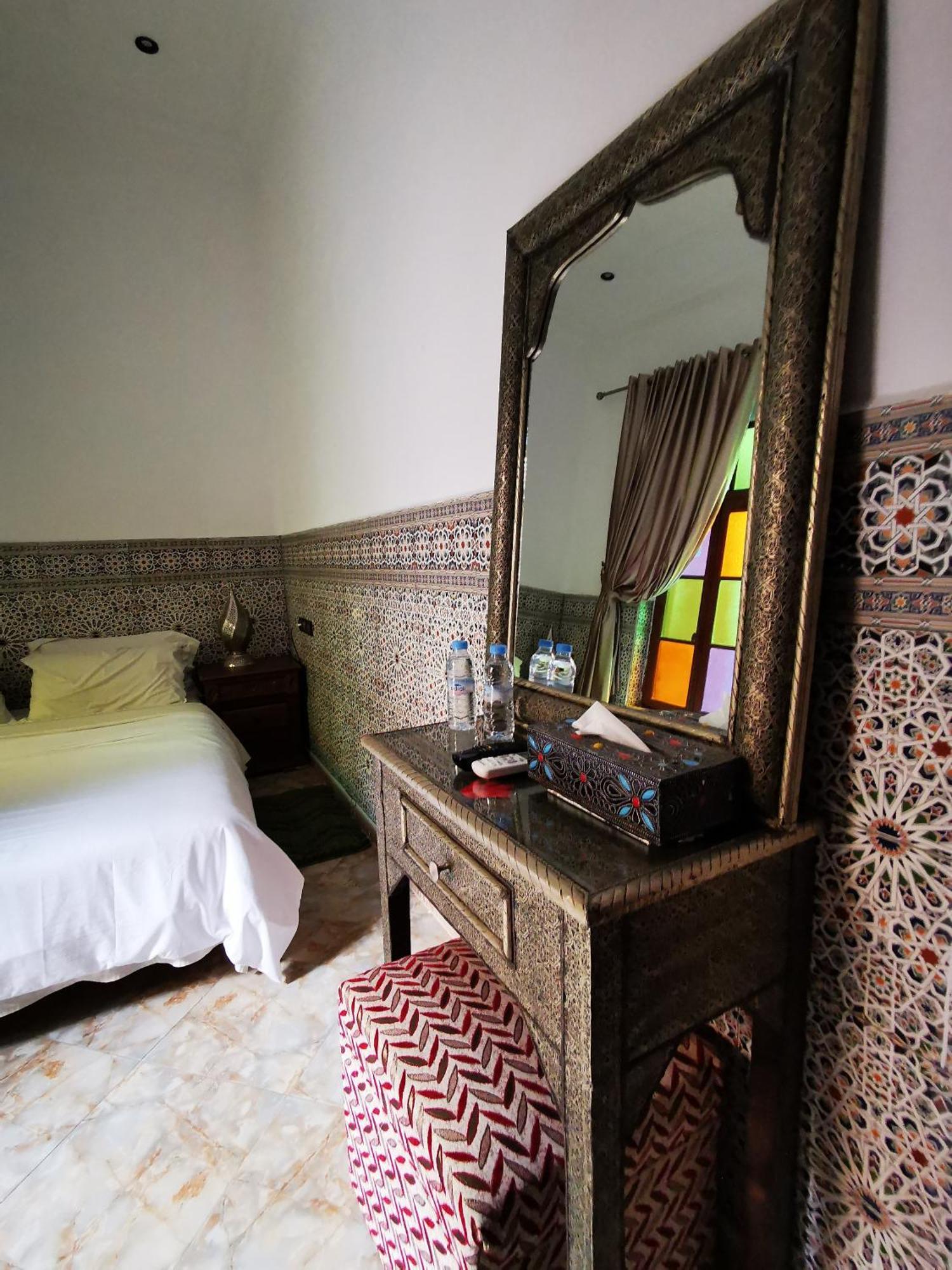 Riad Dar Al Fassia Oujda Room photo